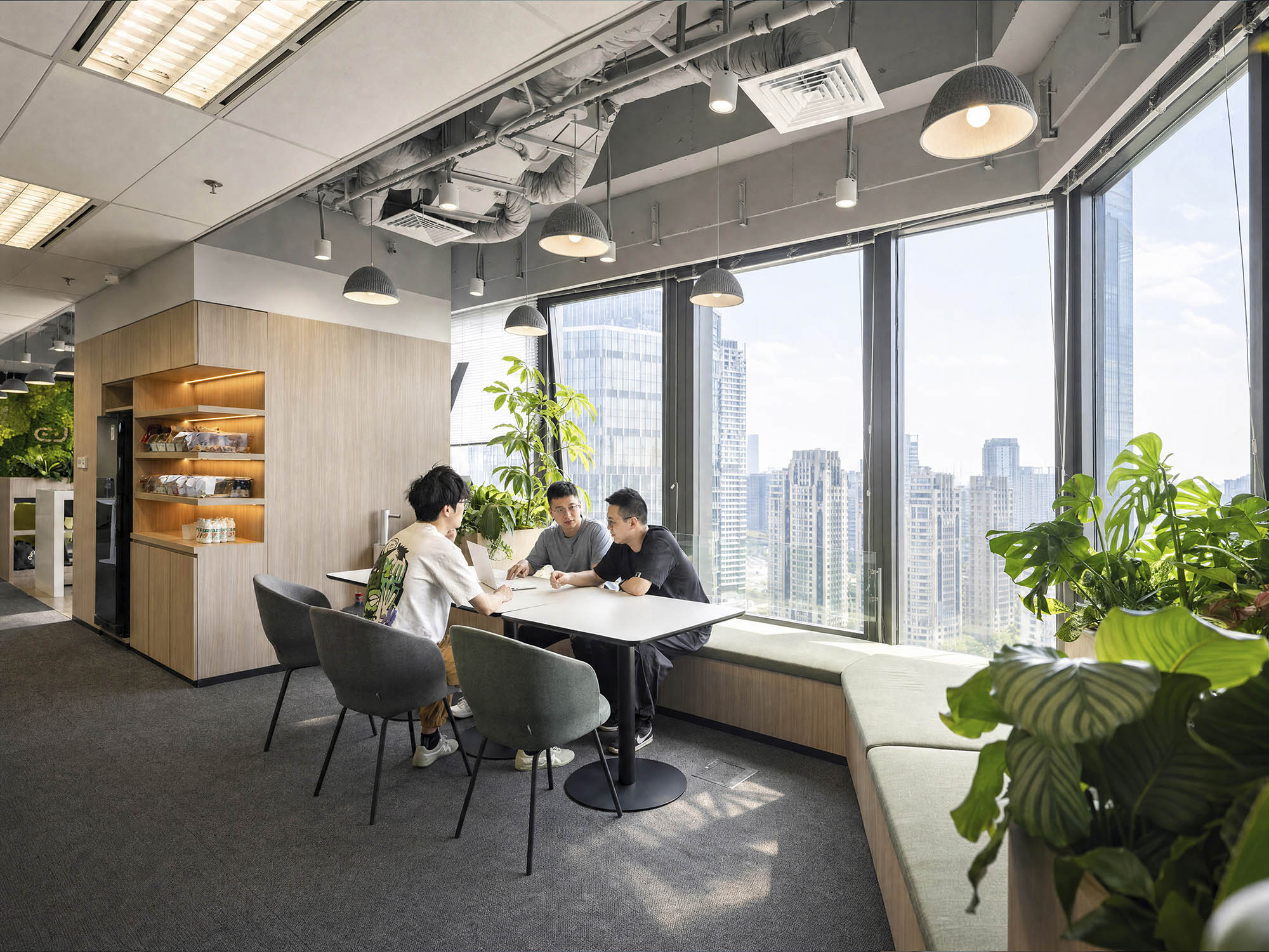 上海成均量化接待区与团队洽谈空间
