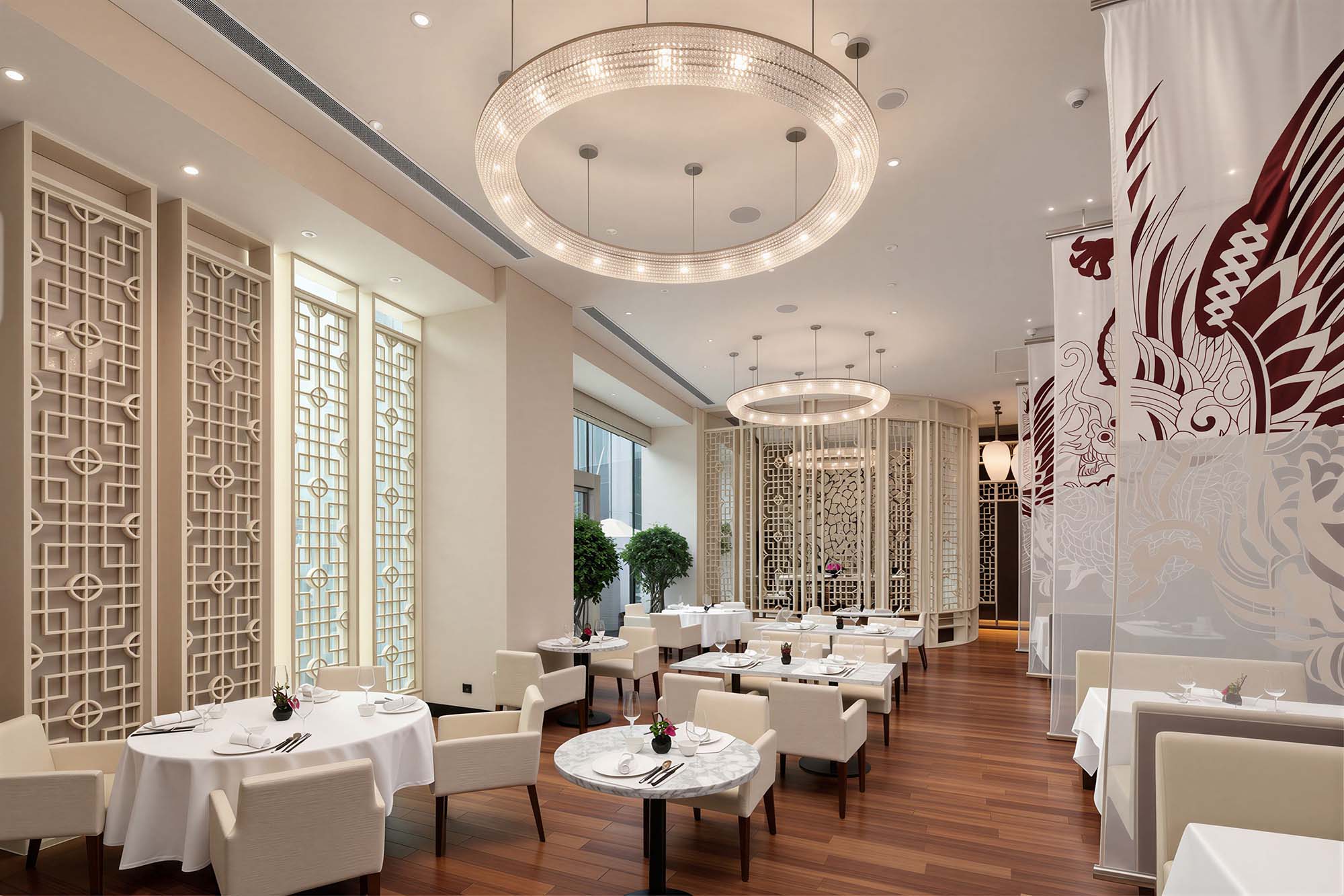 文华东方酒店餐厅包厢与用餐环境